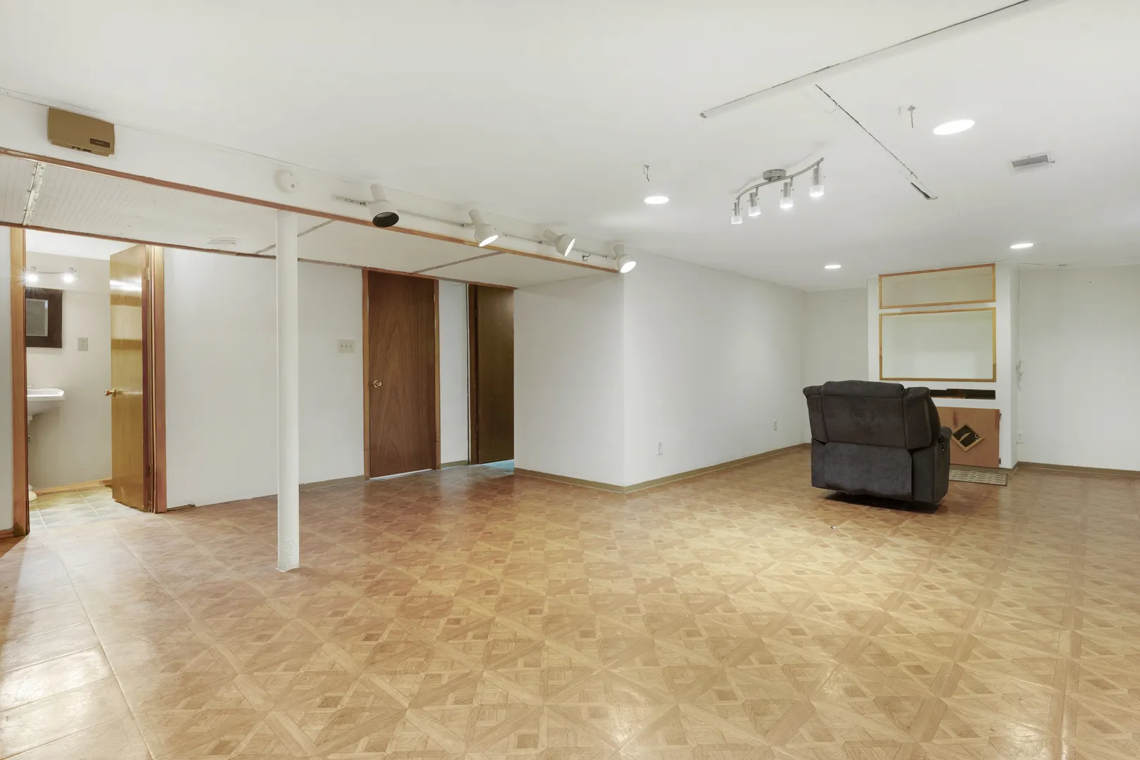 16321 Maryland Avenue IL