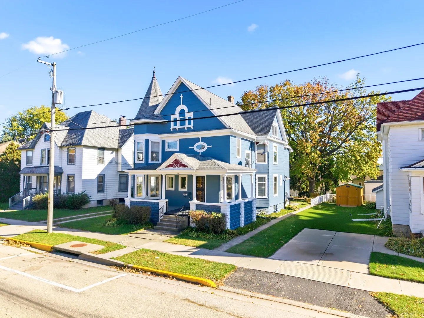 220 W Lincoln Avenue IL