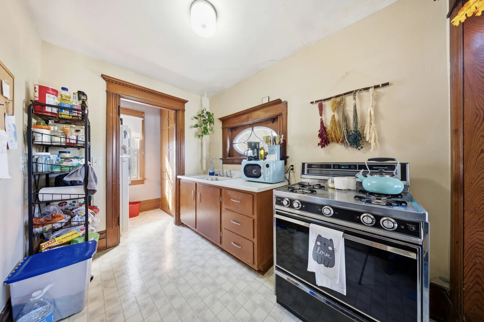 220 W Lincoln Avenue IL