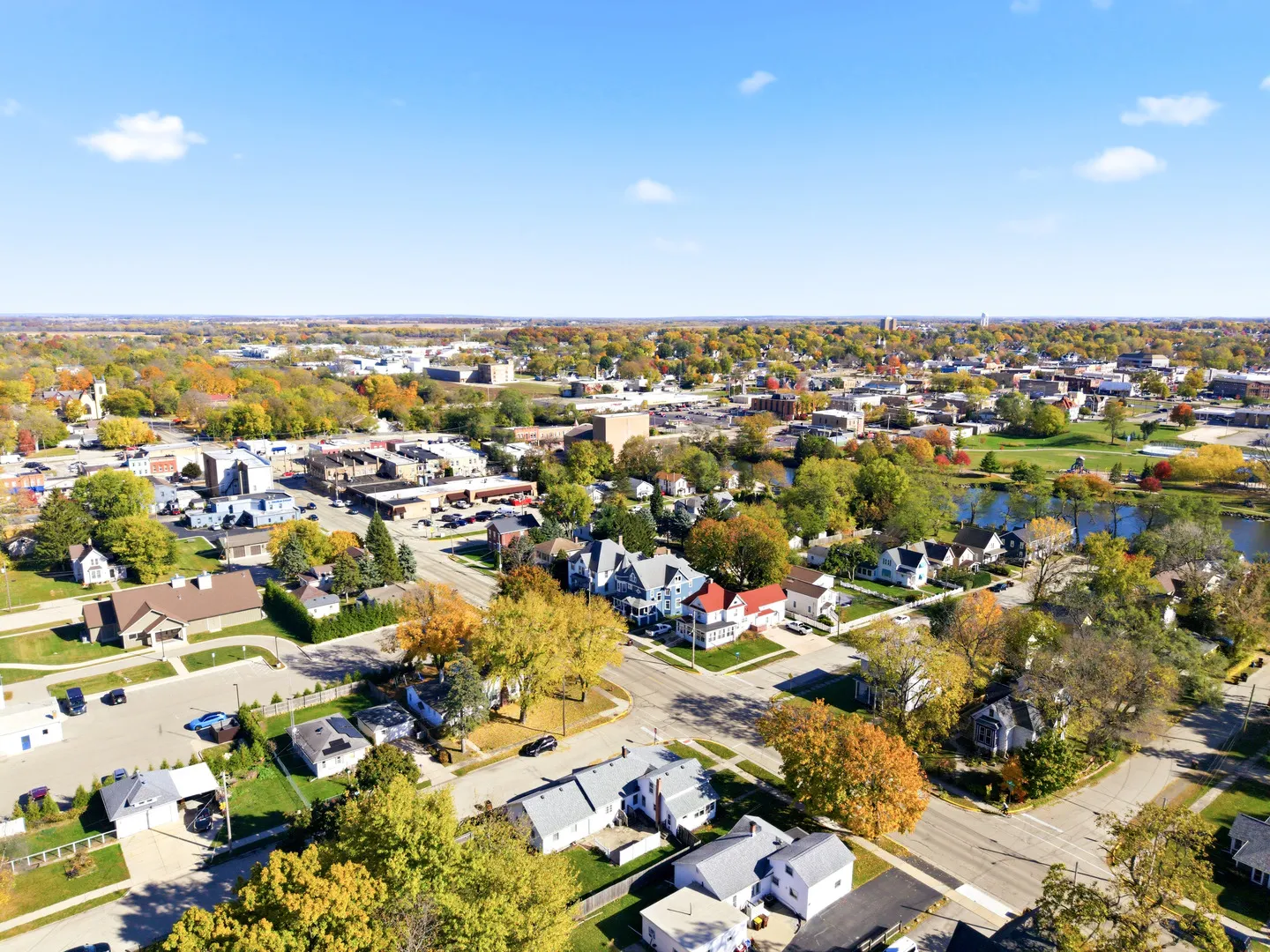 220 W Lincoln Avenue IL