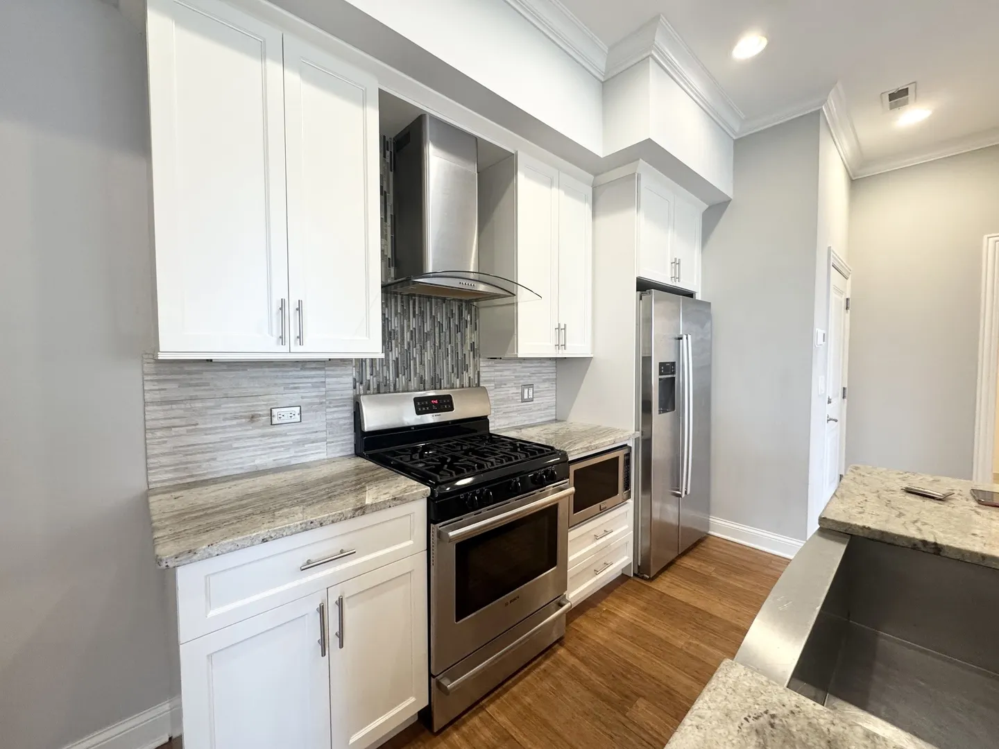 951 W Huron Street 402 IL