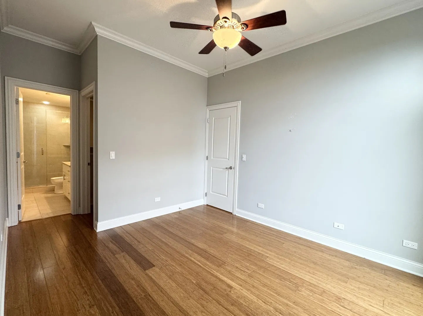 951 W Huron Street 402 IL