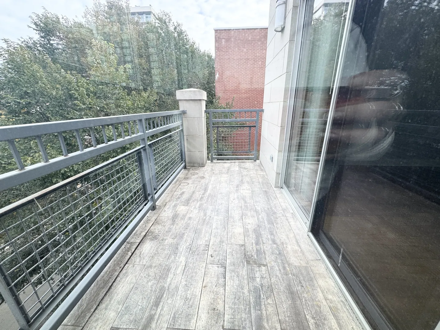 951 W Huron Street 402 IL