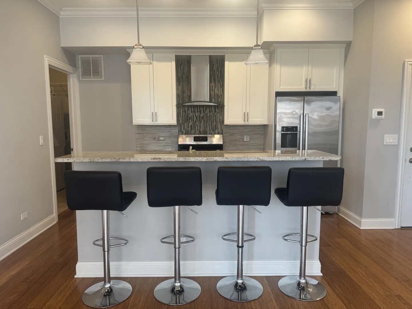 951 W Huron Street 402 IL