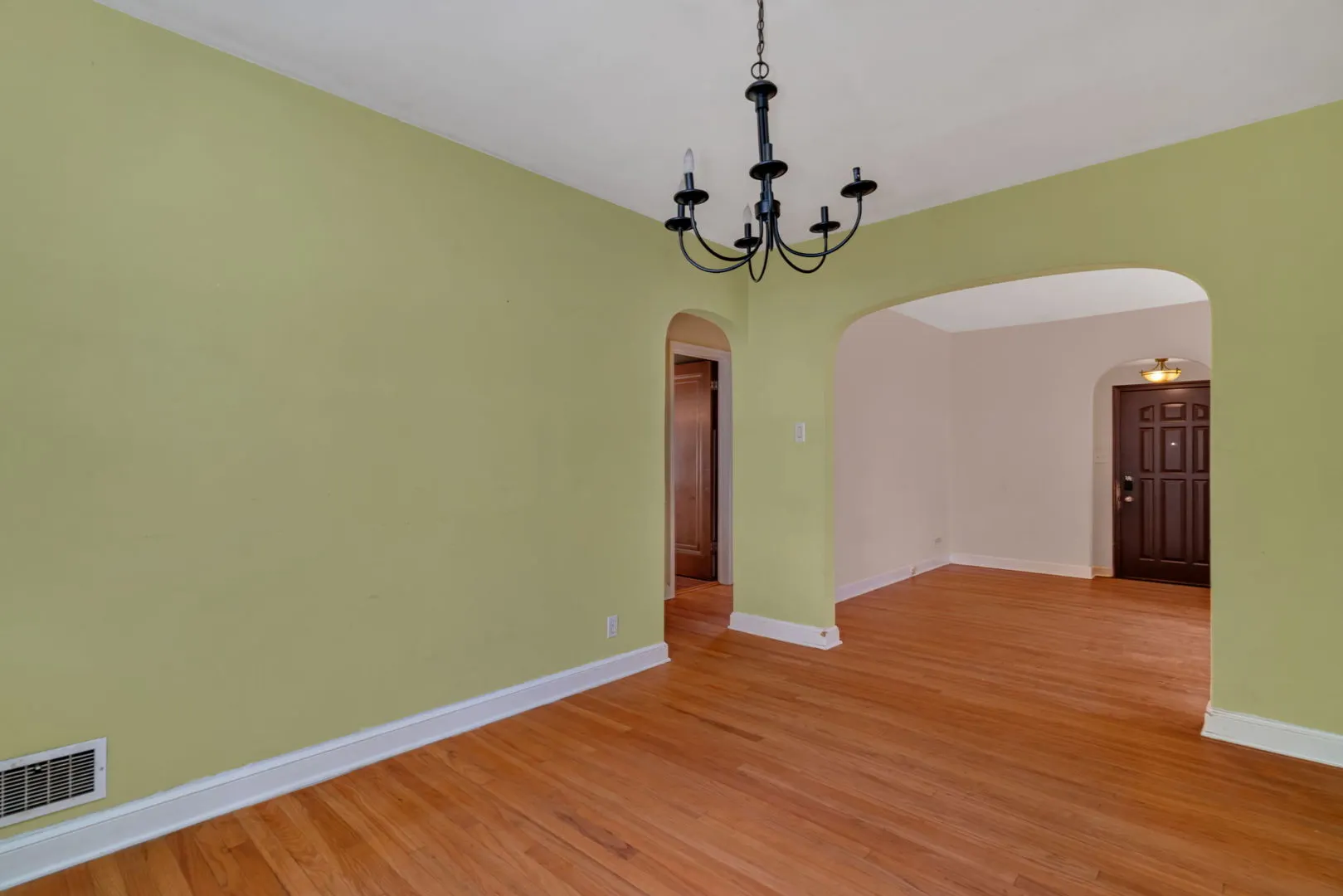 2522 Indiana Avenue IL