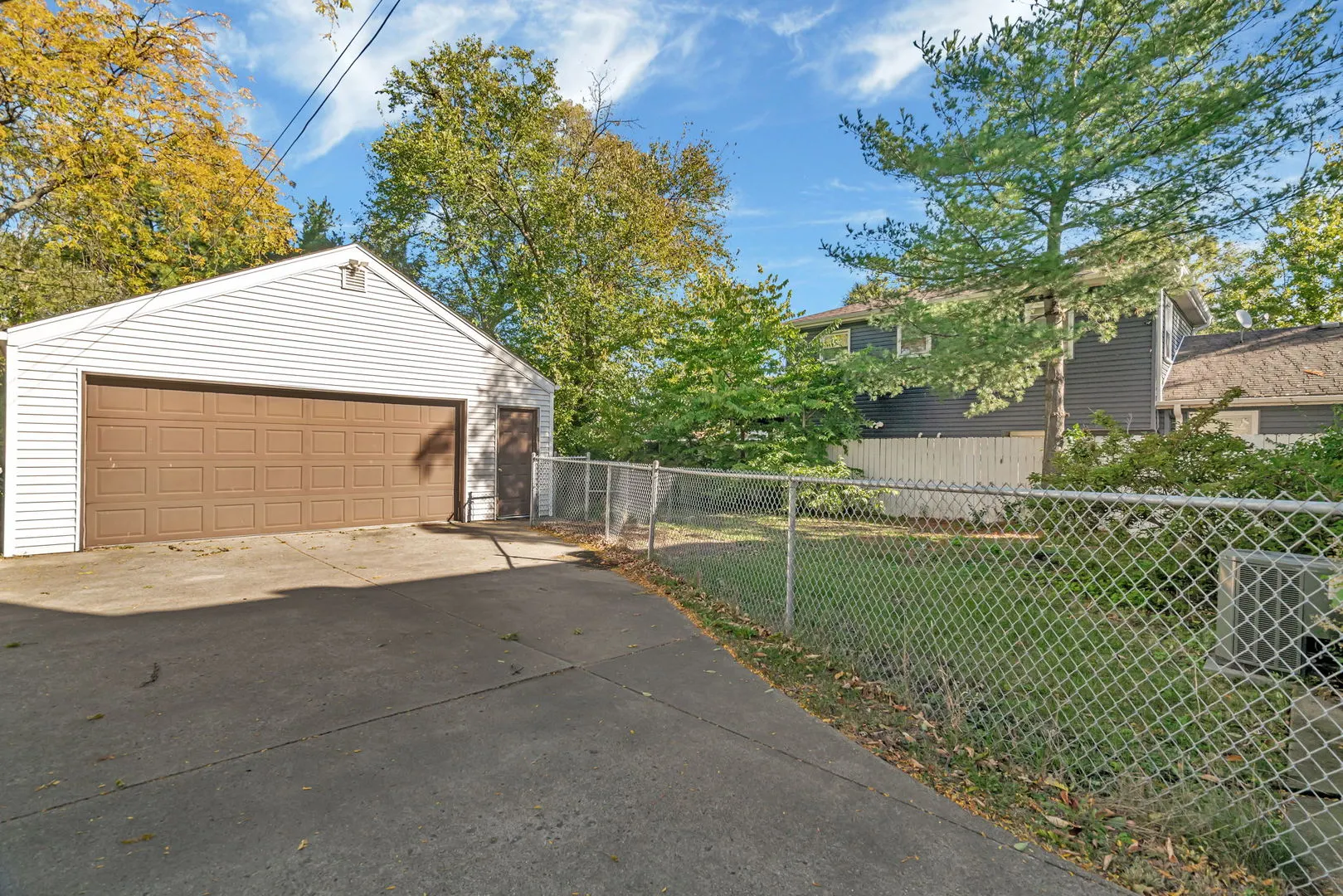 2522 Indiana Avenue IL