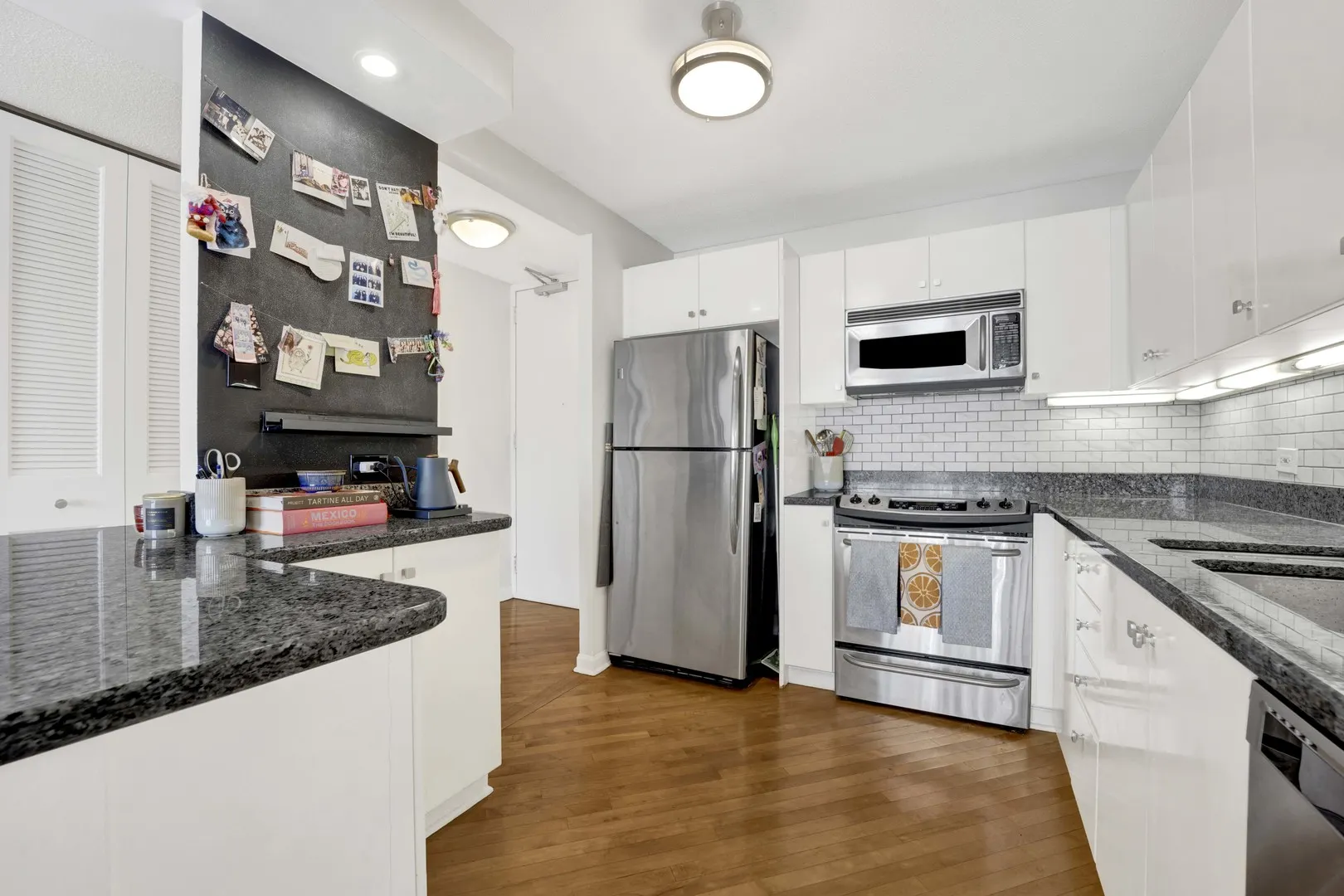 405 N WABASH Avenue 2614 IL