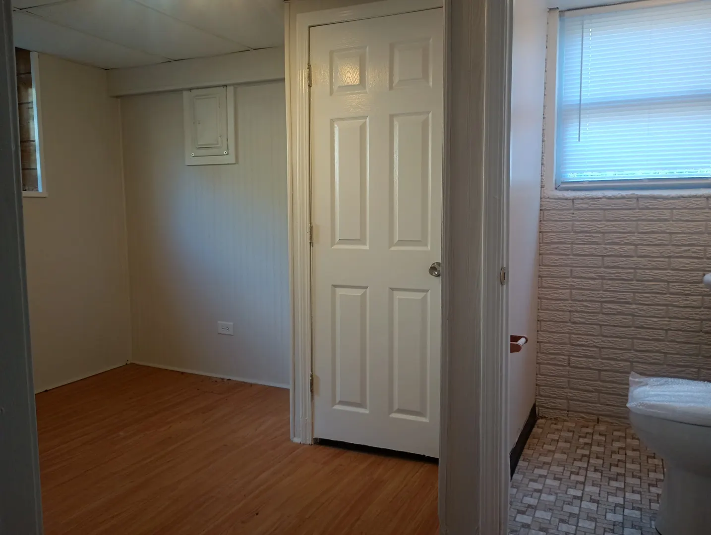 22223 Navaho Avenue IL