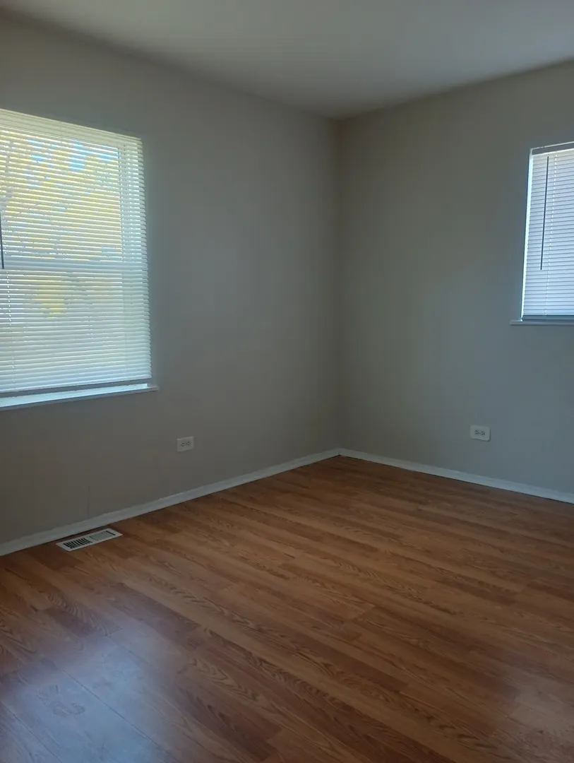 22223 Navaho Avenue IL