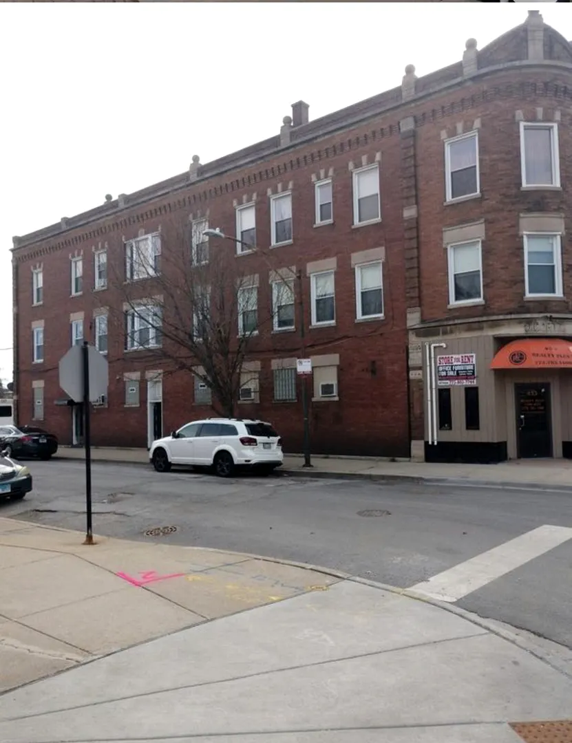 451 E 111th Street 3R IL