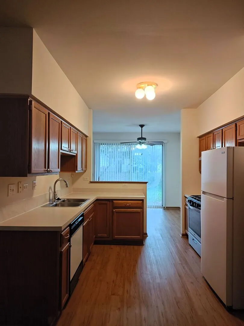 283 Camel Bend Court IL