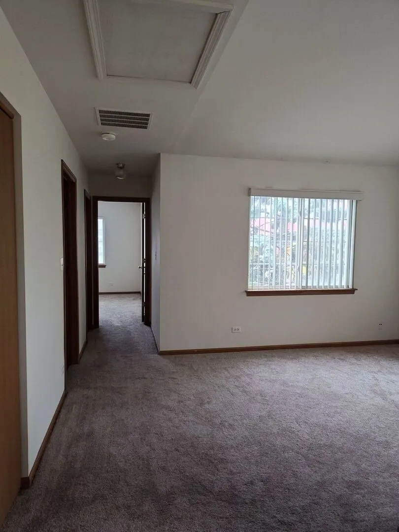 283 Camel Bend Court IL