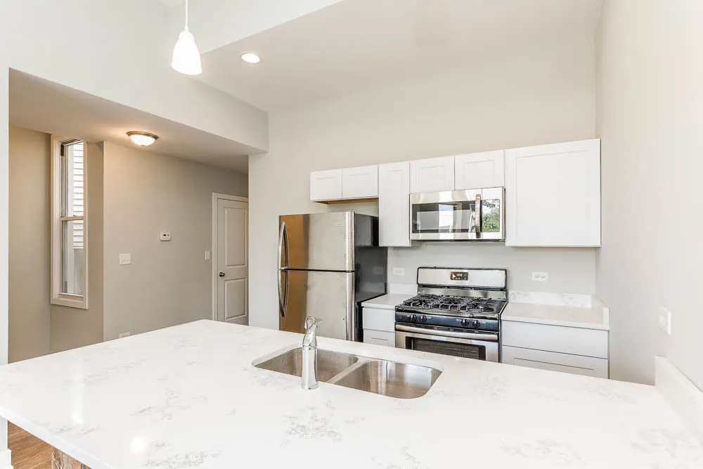 2228 W Cermak Road IL