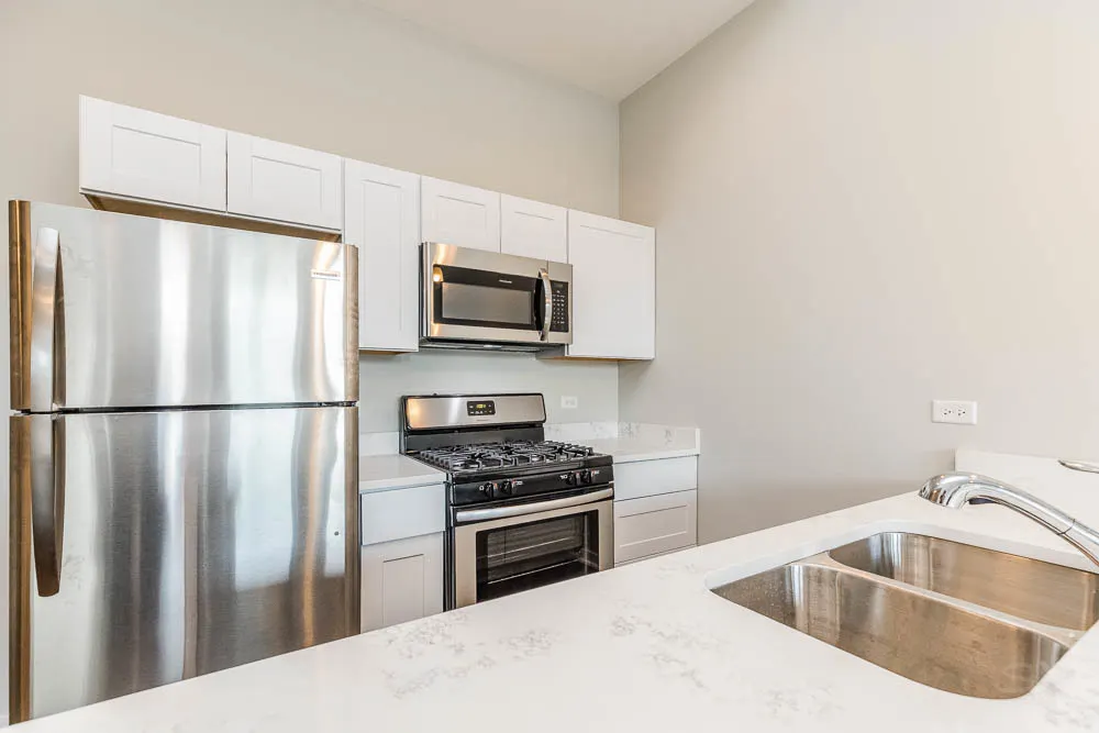 2228 W Cermak Road IL