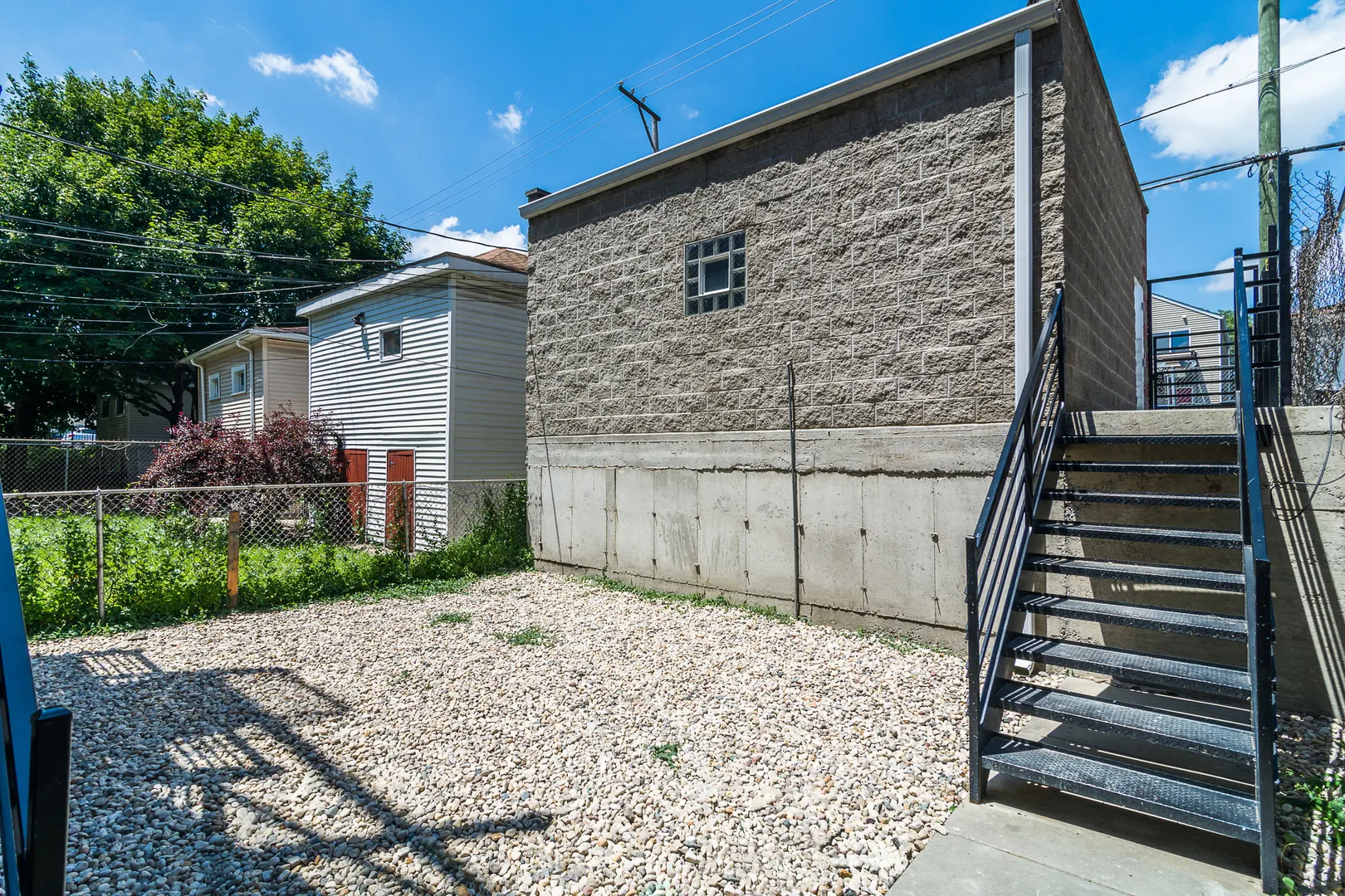 2228 W Cermak Road IL