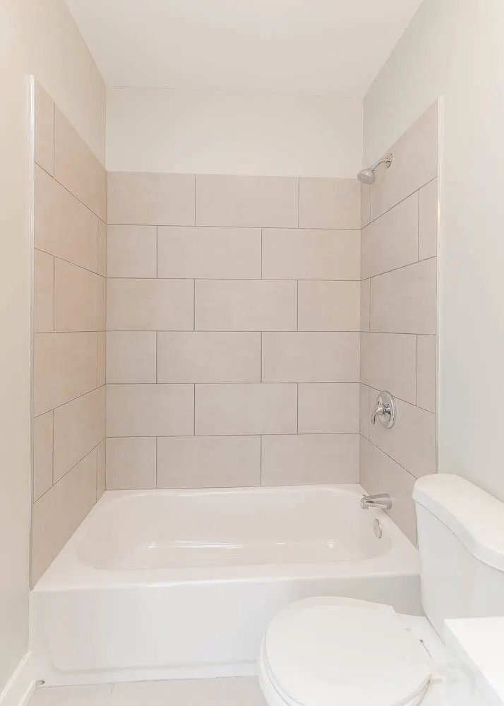 2228 W Cermak Road IL