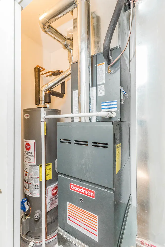 2228 W Cermak Road IL