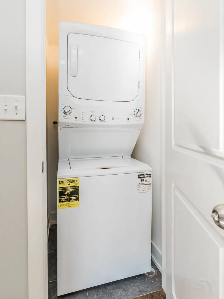 2228 W Cermak Road IL