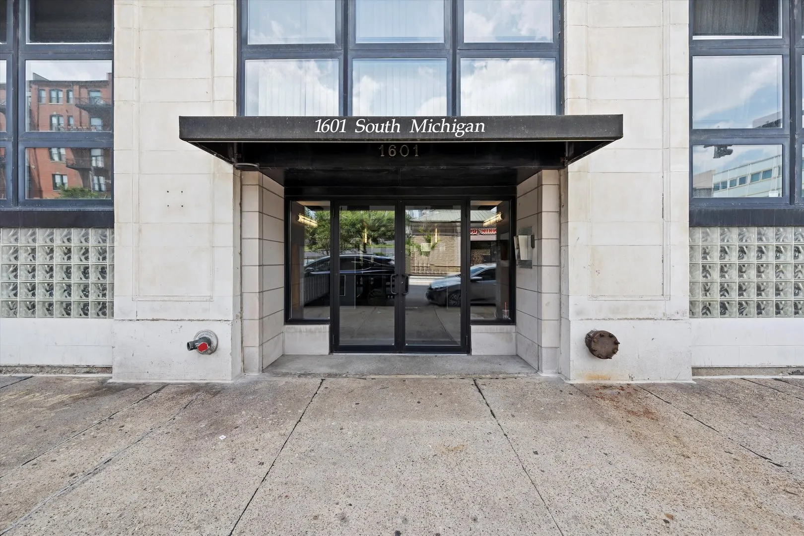 1601 S Michigan Avenue 108 IL