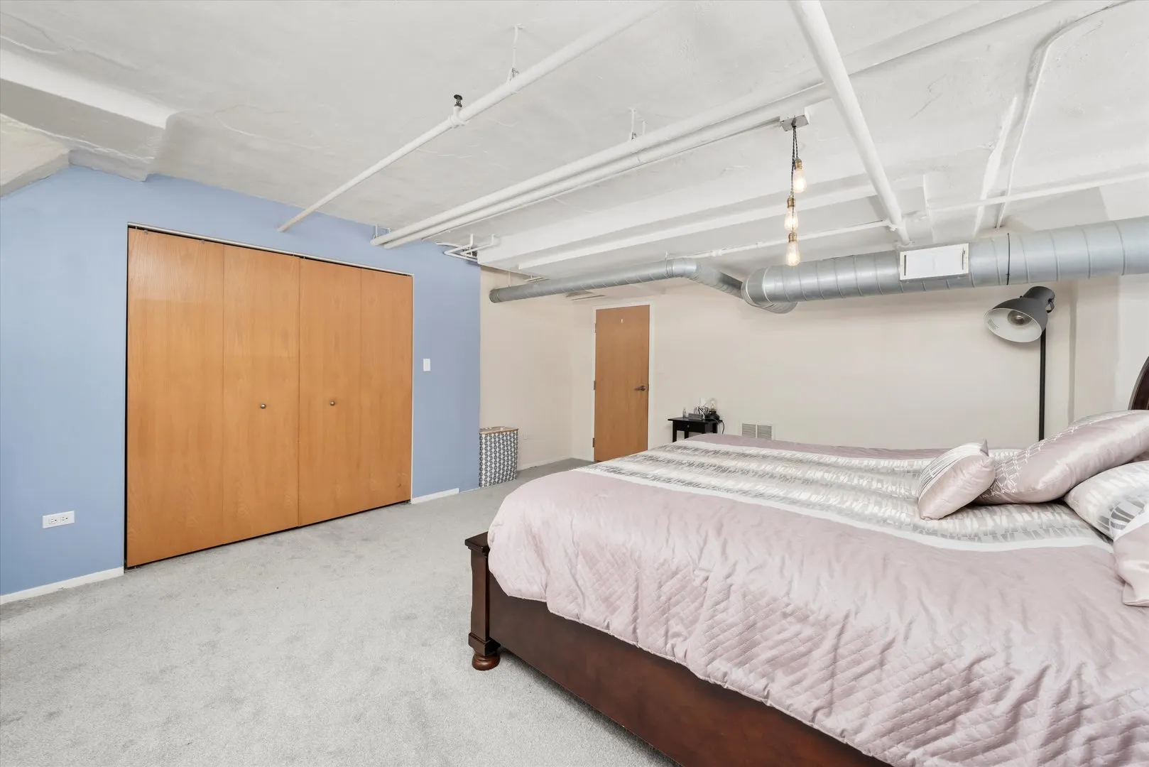 1601 S Michigan Avenue 108 IL