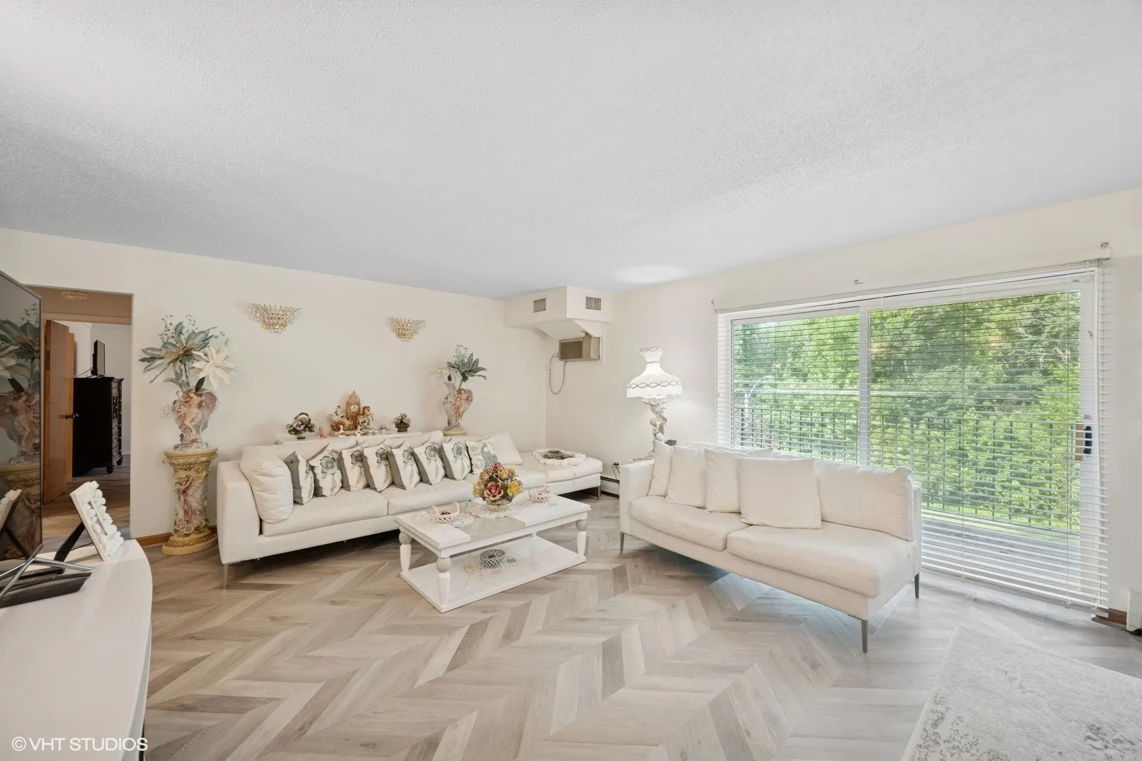 1215 N Waterman Avenue 3L IL