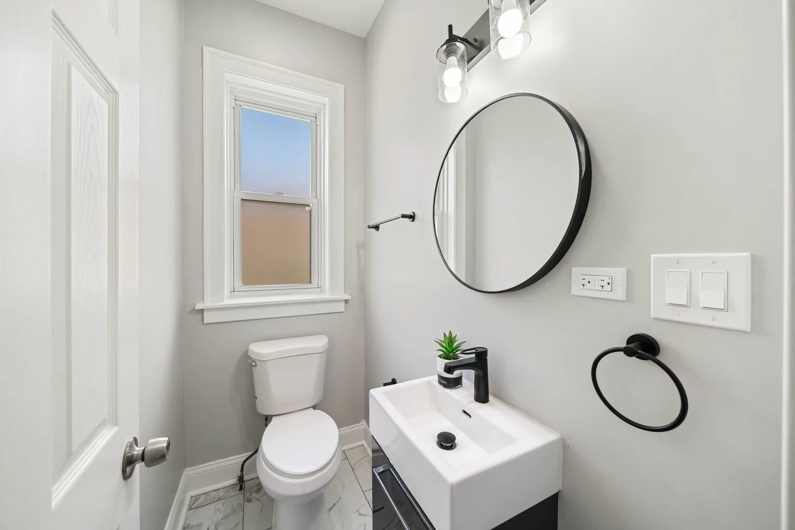 5426 W Jackson Boulevard APT2 IL