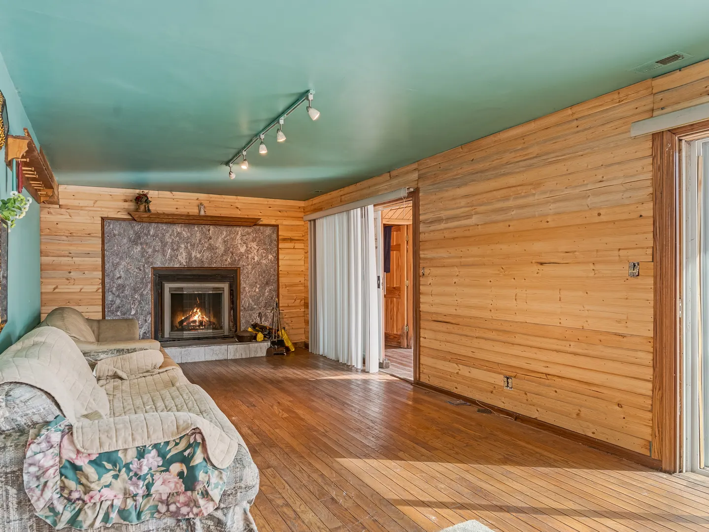 72 Largemouth Lane IL