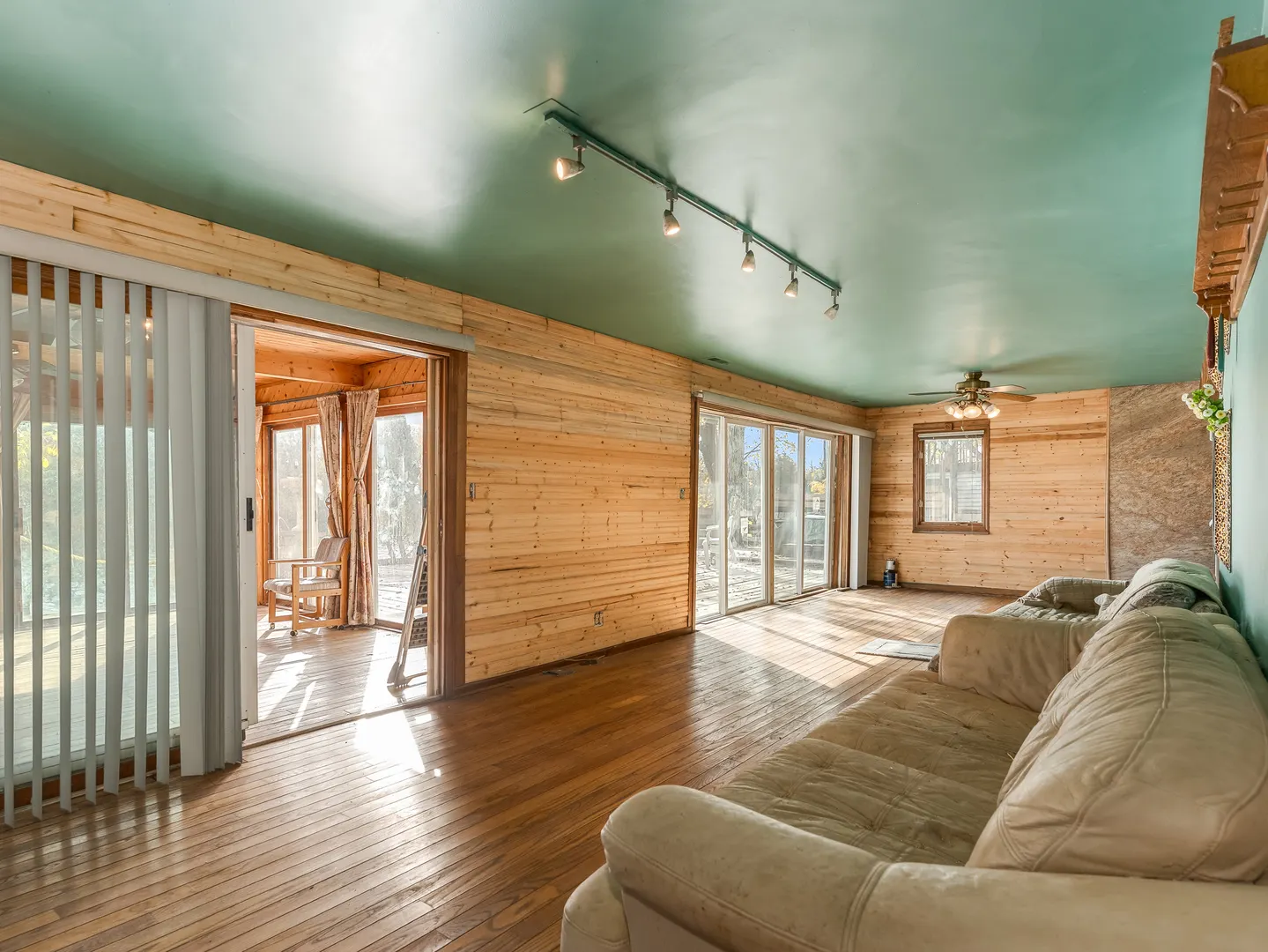 72 Largemouth Lane IL