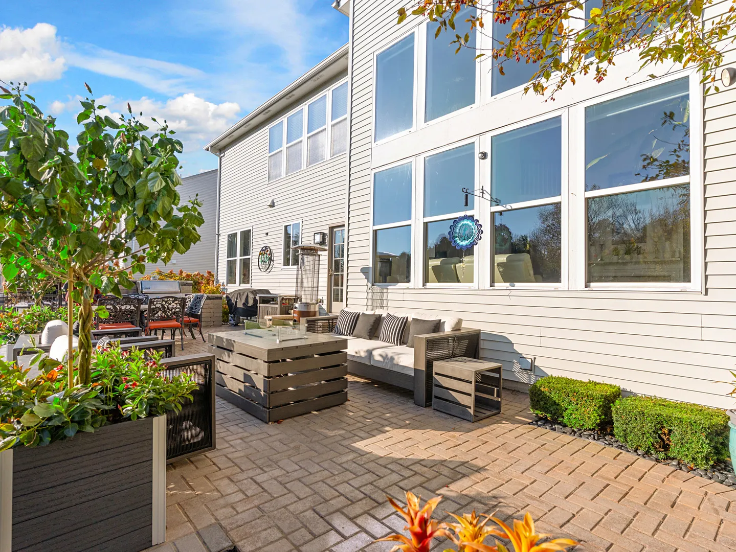 25040 W Prairie Grove Drive IL