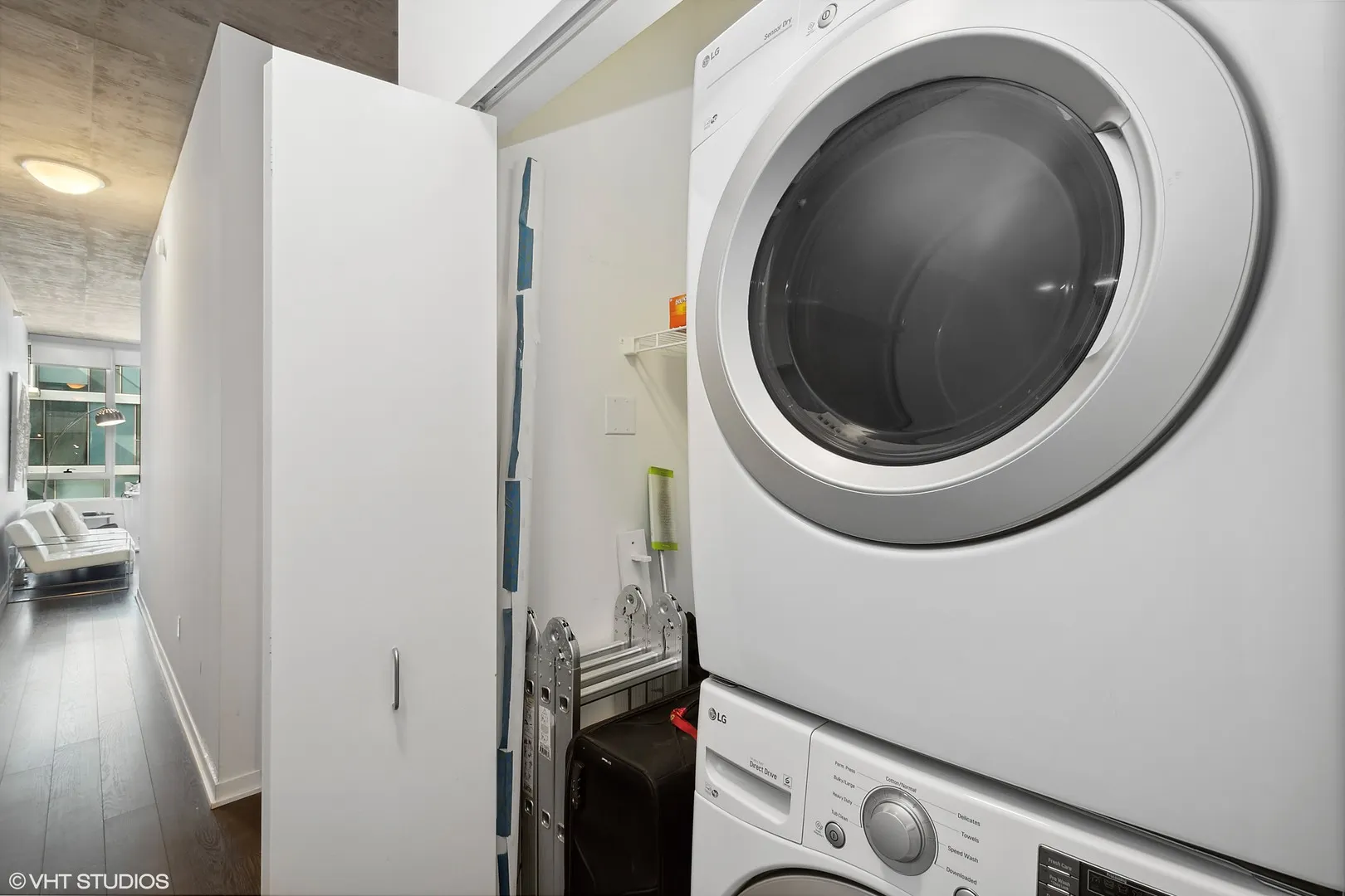 1345 S Wabash Avenue 608 IL