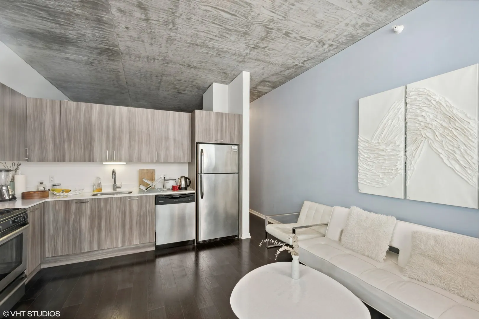 1345 S Wabash Avenue 608 IL