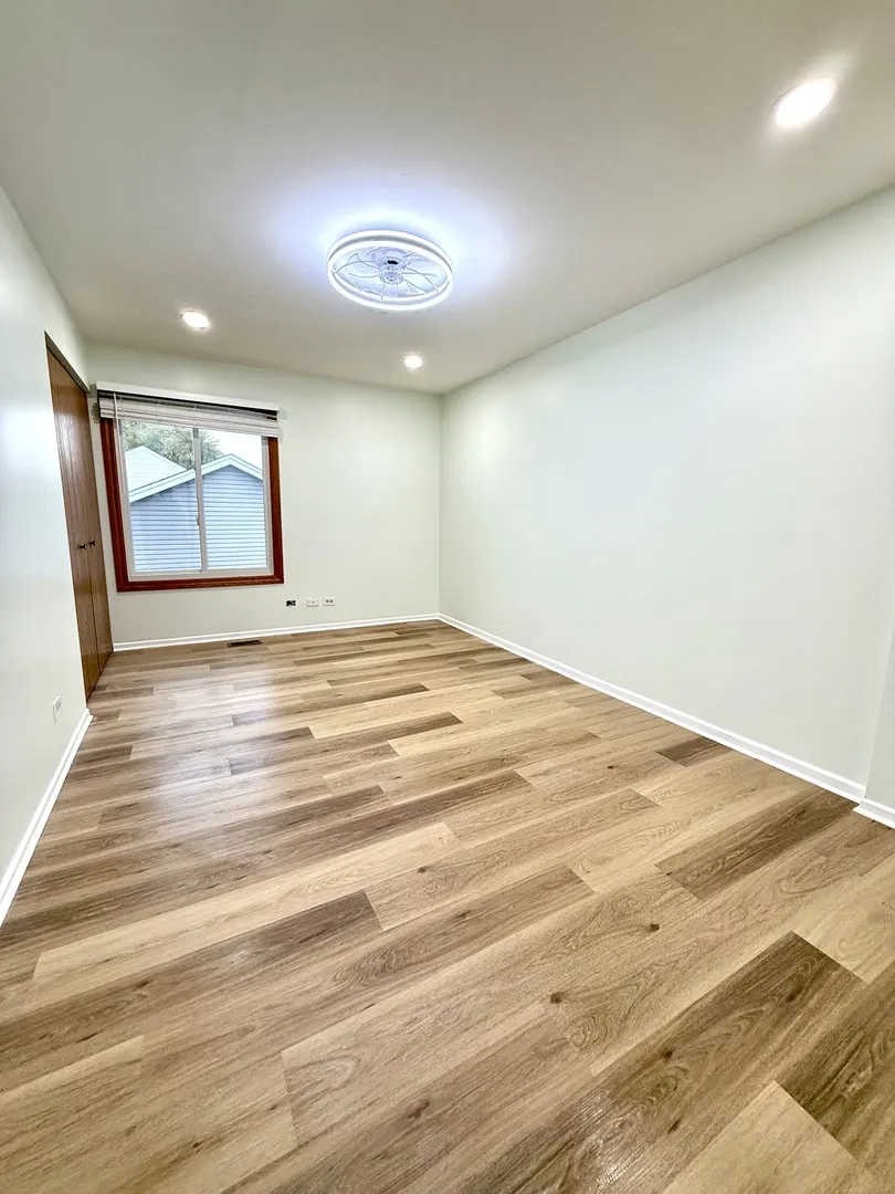 2449 Carlton Drive IL