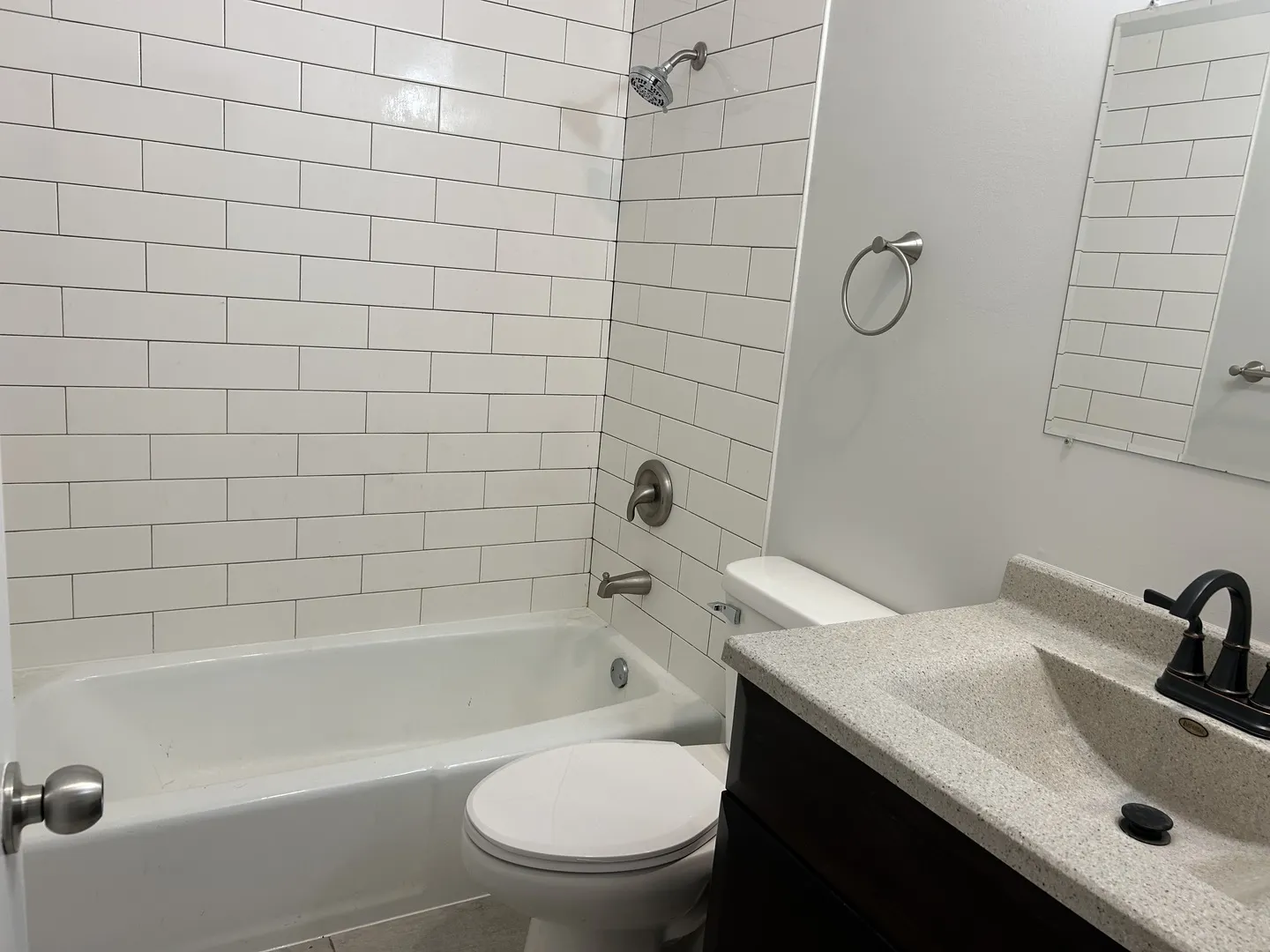 137 S Batavia Avenue D IL