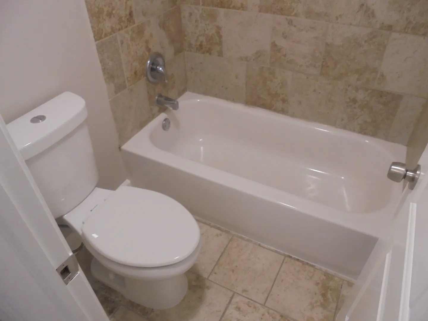 4222 N Keystone Avenue 2B IL