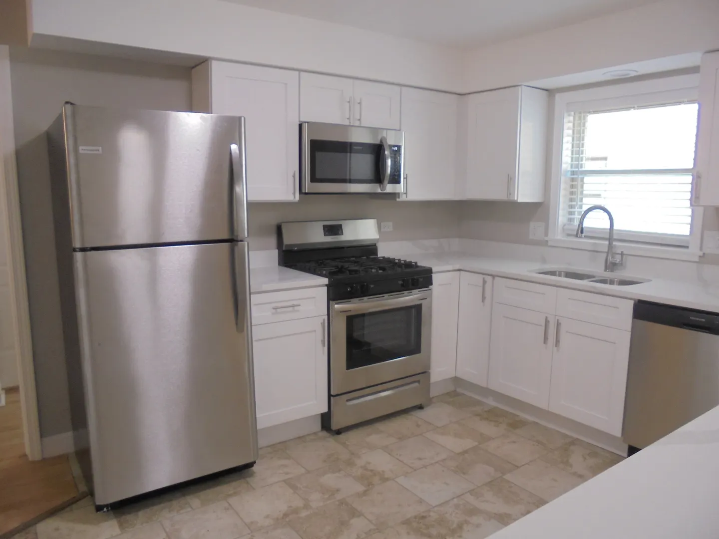 4222 N Keystone Avenue 2B IL