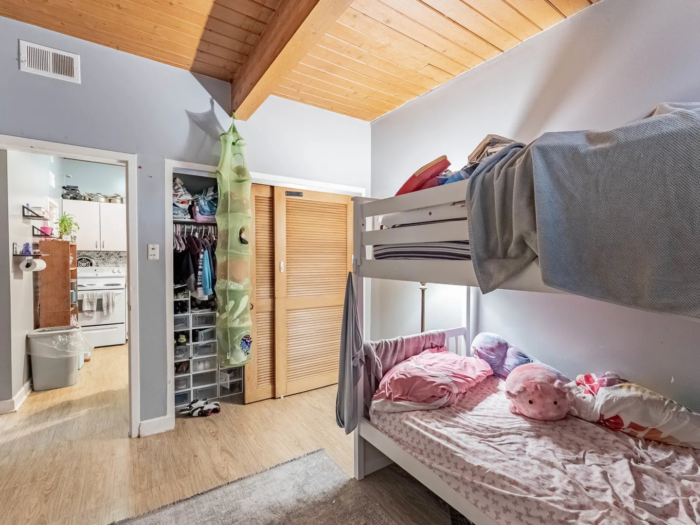 3847 Euclid Avenue IL