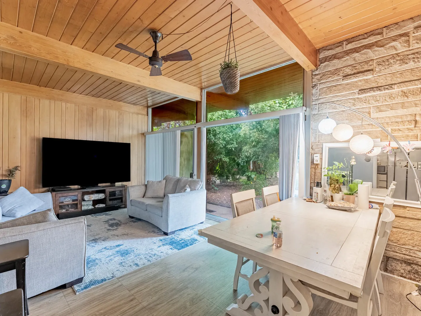 3847 Euclid Avenue IL