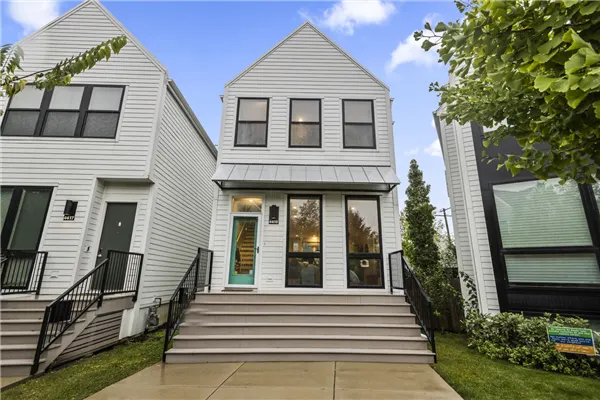 4419 W Waveland Avenue IL