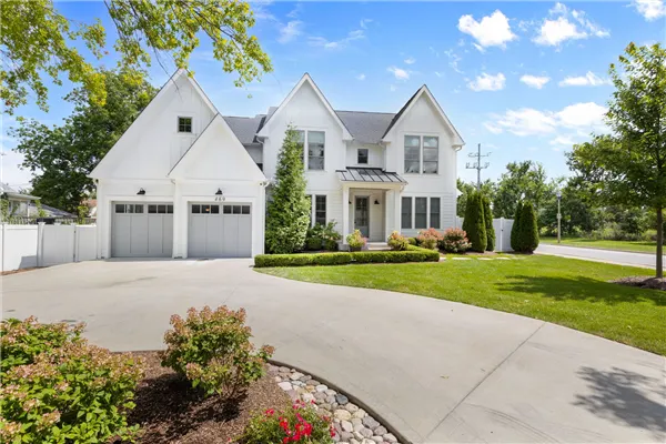 469 S Sunnyside Avenue IL