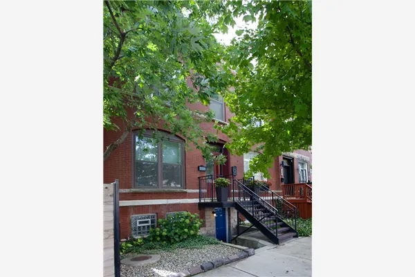 2643 W Maypole Avenue IL