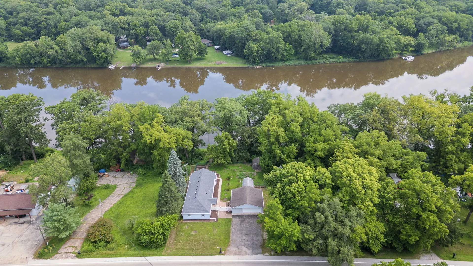 21040 W Highway 113 IL