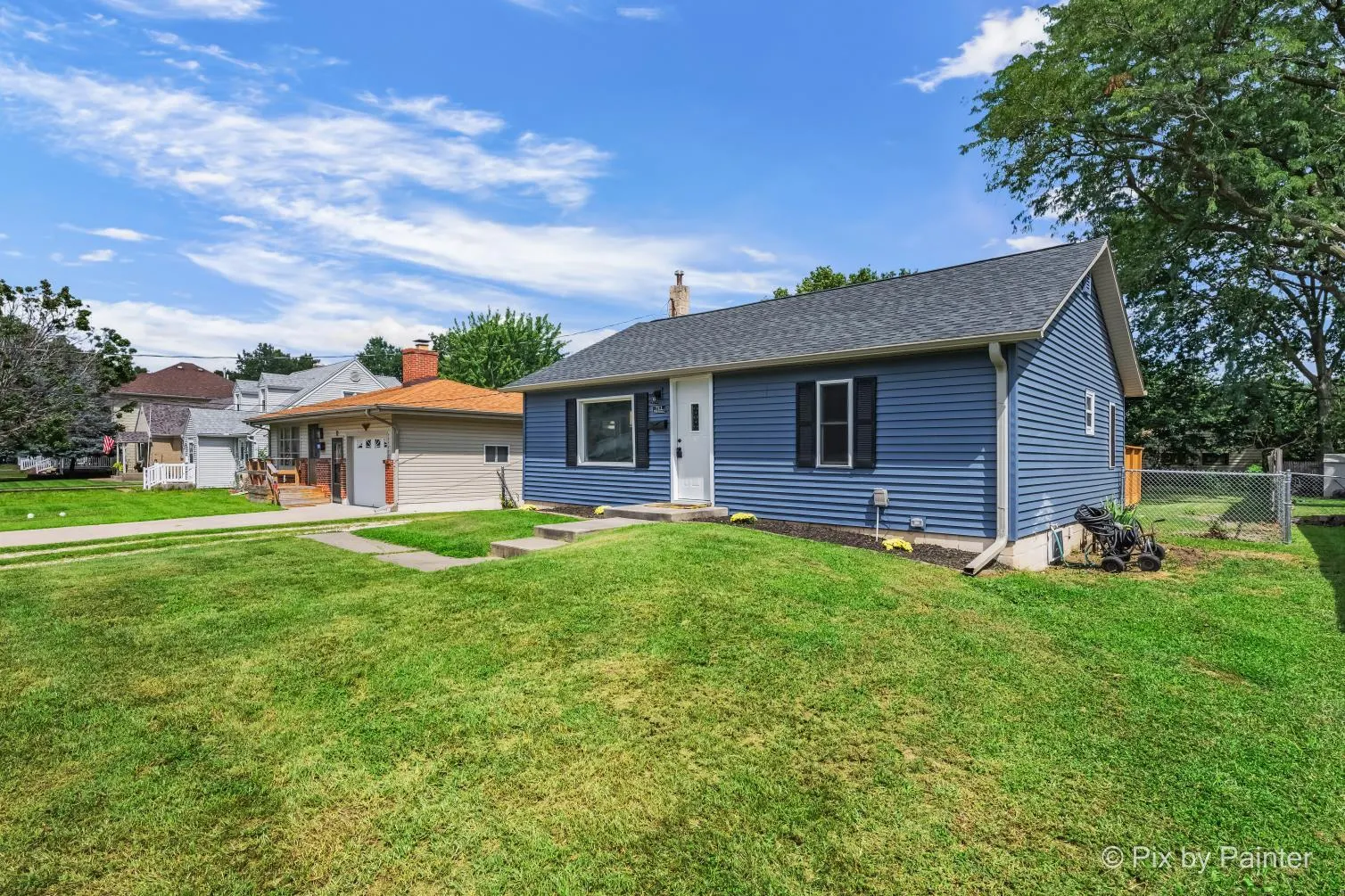 711 10th Avenue IL