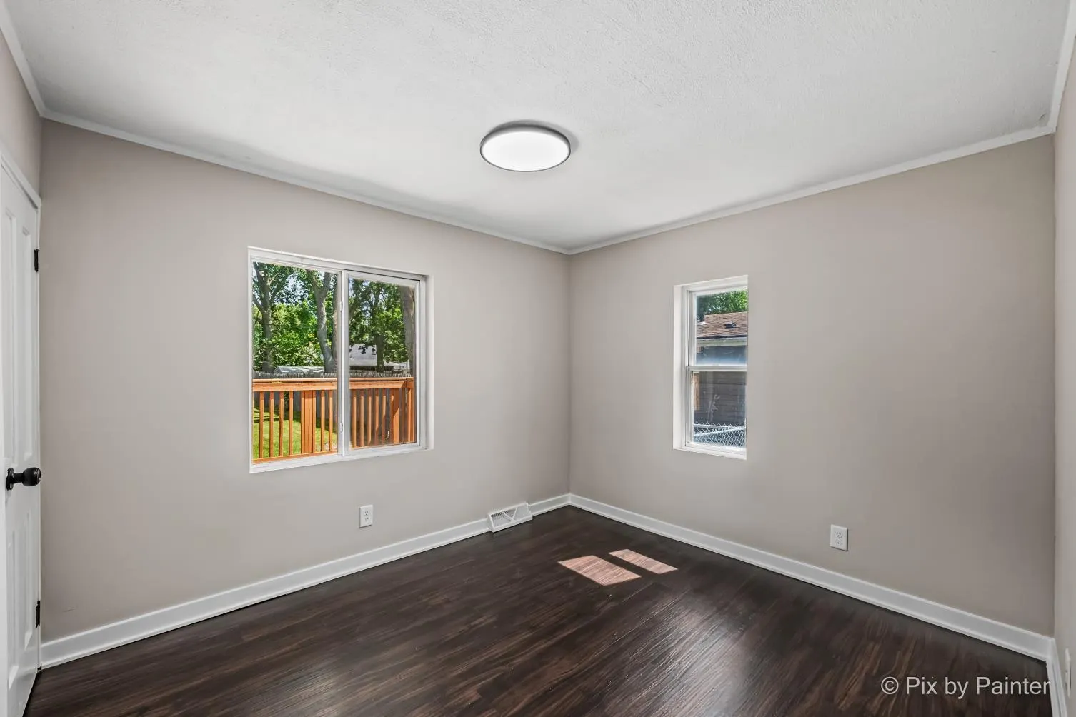 711 10th Avenue IL
