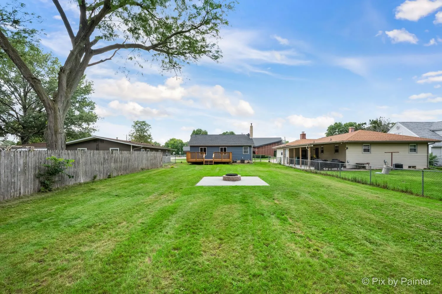 711 10th Avenue IL