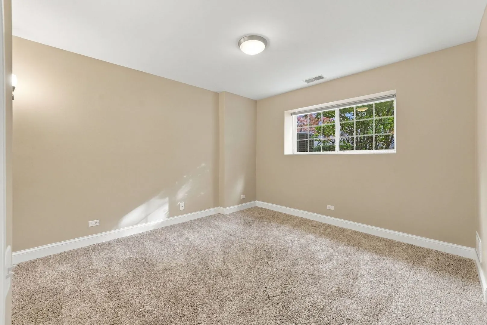 1720 Middlebury Drive IL