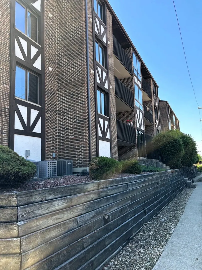 10320 Central Avenue IL #304