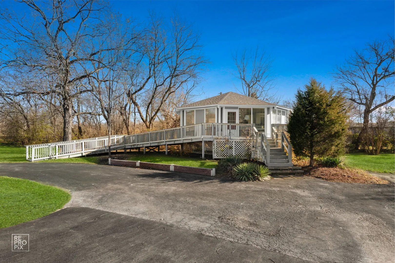 3824 N Johnsburg Road IL