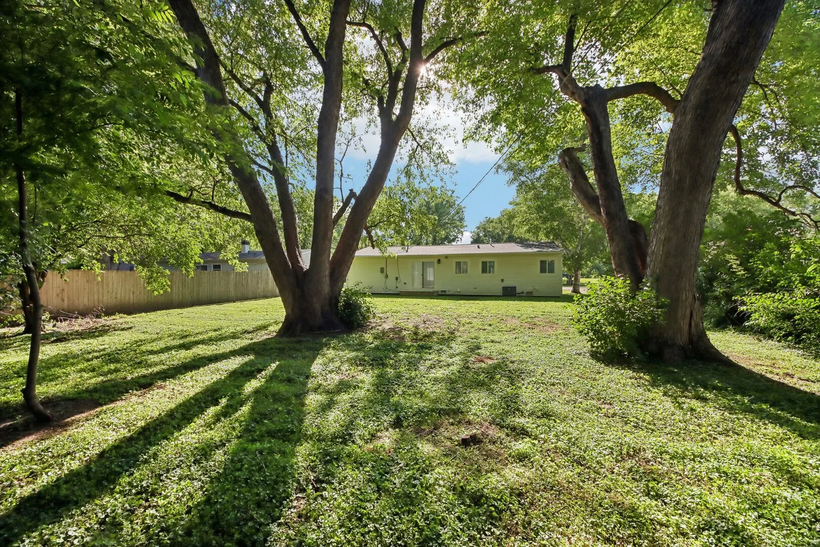 2804 Old Oak Drive IL