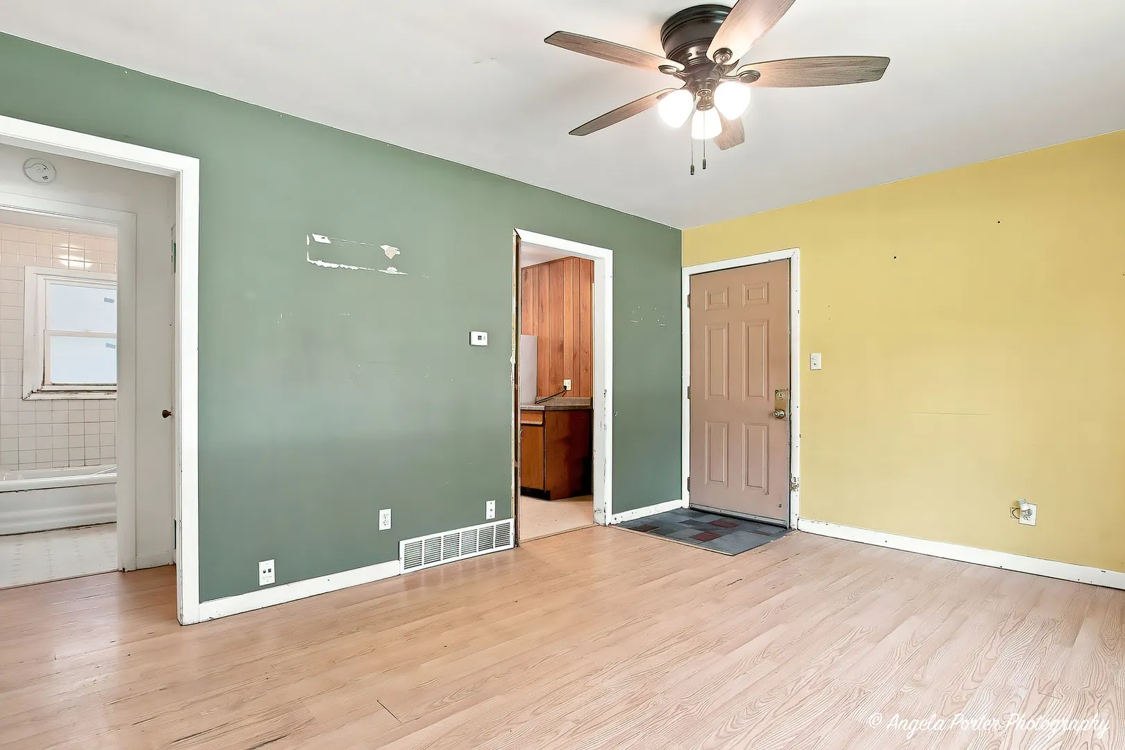 513 Rand Road IL
