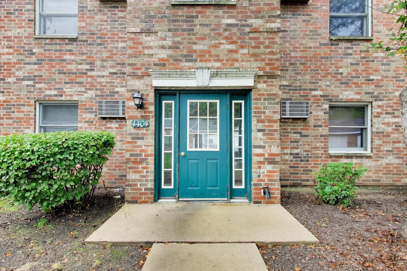 4404 W Shamrock Lane IL #1A